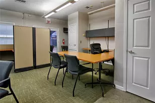 820 N Jefferson St, La Grange, TX 78945 - Photo 13