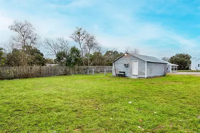 820 N Jefferson Street, La Grange, TX 78945 - Photo 17