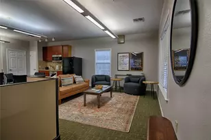 820 N Jefferson St, La Grange, TX 78945 - Photo 5