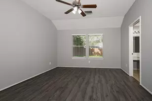 139 S Vesper Bend Cir, The Woodlands, TX 77382 - Photo 13