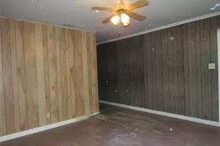 740 E Franklin St, Goliad, TX 77963 - Photo 5
