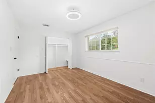 13902 Ambrose St, Houston, TX 77045 - Photo 37