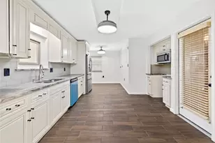 13902 Ambrose St, Houston, TX 77045 - Photo 13