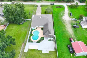 13902 Ambrose St, Houston, TX 77045 - Photo 49