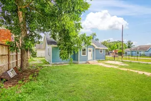 8248 Park Terrace St, Houston, TX 77017 - Photo 27