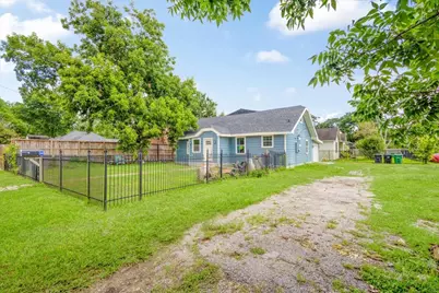 8248 Park Terrace Street, Houston, TX 77017 - Photo 3