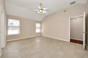 8214 Morning Dawn Dr, Houston, TX 77095 - Photo 31