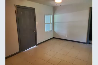 4833 Alvin Street, Houston, TX 77033 - Photo 9