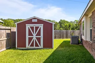 445 Decoster Blvd, Alvin, TX 77511 - Photo 27