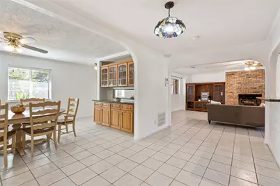 9214 Bronco Drive, Houston, TX 77055 - Photo 15