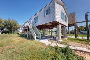 435 16th St, San Leon, TX 77539 - Photo 3