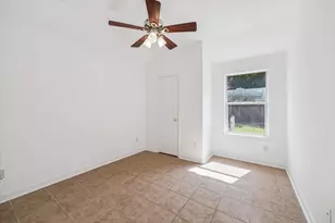 4010 Cary Creek Dr, Baytown, TX 77521 - Photo 17