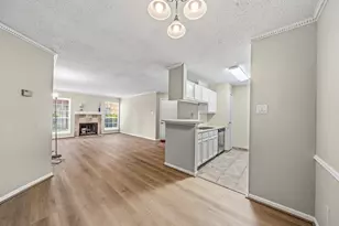3770 Lovers Wood Ln, Houston, TX 77014 - Photo 13