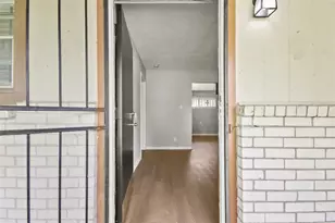 7306 Parker Rd, Houston, TX 77016 - Photo 3