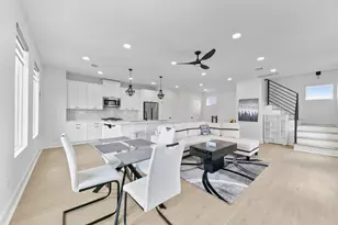 104 E 44th St, Houston, TX 77018 - Photo 1