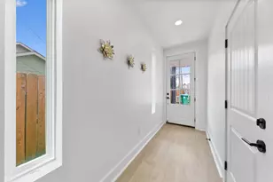 104 E 44th St, Houston, TX 77018 - Photo 5