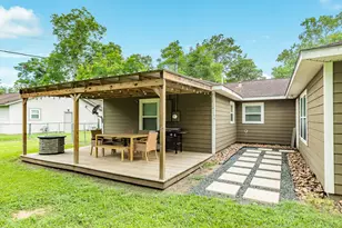 708 Alice St, Sweeny, TX 77480 - Photo 21
