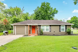708 Alice St, Sweeny, TX 77480 - Photo 1