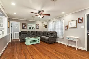 708 Alice St, Sweeny, TX 77480 - Photo 5