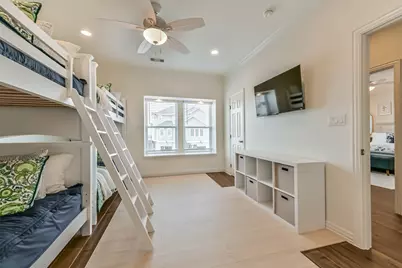 429 Jeanie Lynne Circle, Tiki Island, TX 77554 - Photo 15