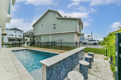 429 Jeanie Lynne Circle, Tiki Island, TX 77554 - Photo 43