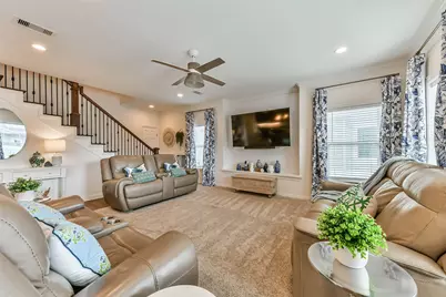 429 Jeanie Lynne Circle, Tiki Island, TX 77554 - Photo 5