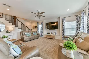 429 Jeanie Lynne Circle, Tiki Island, TX 77554 - Photo 5