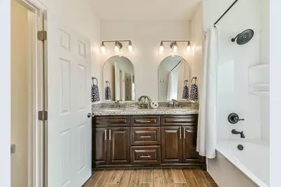 429 Jeanie Lynne Circle, Tiki Island, TX 77554 - Photo 17