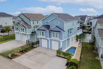 429 Jeanie Lynne Circle, Tiki Island, TX 77554 - Photo 1