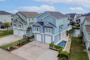 429 Jeanie Lynne Circle, Tiki Island, TX 77554 - Photo 1