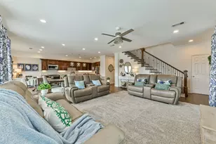 429 Jeanie Lynne Circle, Tiki Island, TX 77554 - Photo 7