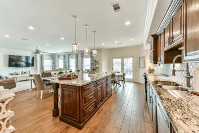 429 Jeanie Lynne Circle, Tiki Island, TX 77554 - Photo 9