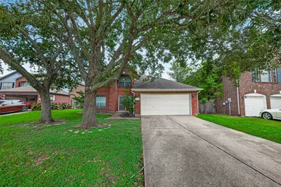 5715 Black Canyon Court, Sugar Land, TX 77479 - Photo 3
