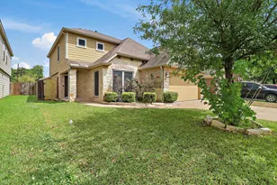 15607 Sheldon Ridge Way, Houston, TX 77044 - Photo 3