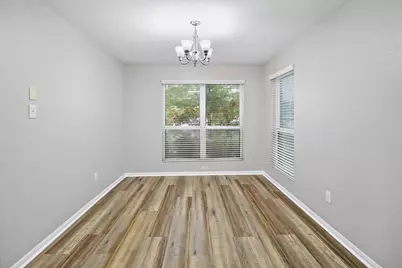 15607 Sheldon Ridge Way, Houston, TX 77044 - Photo 9
