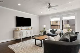 540 W 24th St, Houston, TX 77008 - Photo 13