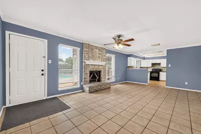 10711 Fallbrook Drive, Houston, TX 77064 - Photo 11
