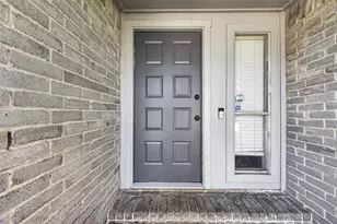 10711 Fallbrook Dr, Houston, TX 77064 - Photo 5