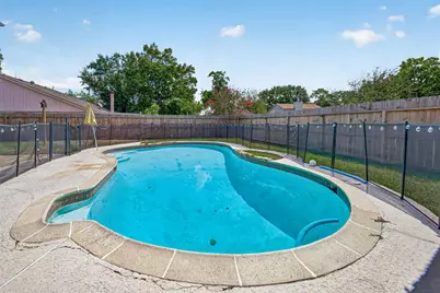 10711 Fallbrook Drive, Houston, TX 77064 - Photo 3