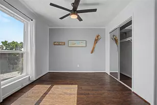 307 Yacht Club Ln, El Lago, TX 77586 - Photo 11