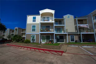 307 Yacht Club Ln, El Lago, TX 77586 - Photo 23