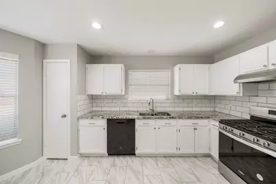 30910 Trinket Drive, Spring, TX 77386 - Photo 5