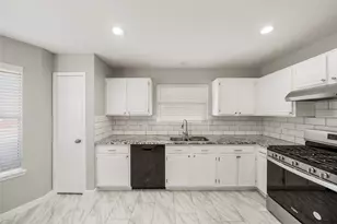 30910 Trinket Dr, Spring, TX 77386 - Photo 5