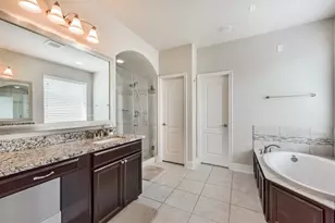 623 Aquilla Sq, Webster, TX 77598 - Photo 27