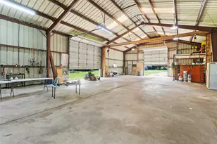 9203 Avenue G, Liverpool, TX 77577 - Photo 29