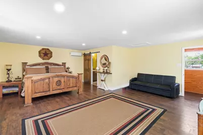 9203 Avenue G, Liverpool, TX 77577 - Photo 21