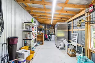 9203 Avenue G, Liverpool, TX 77577 - Photo 27