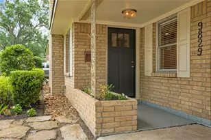 9829 Larston St, Houston, TX 77055 - Photo 3