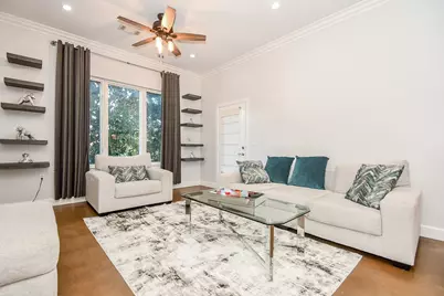 1900 Genesee Street #104, Houston, TX 77006 - Photo 3