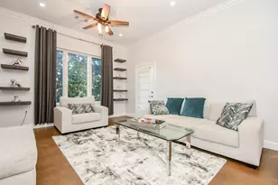 1900 Genesee St, Houston, TX 77006 - Photo 3